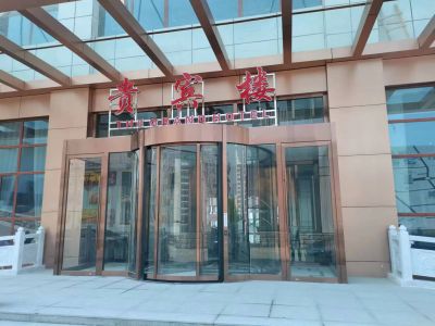 旋轉(zhuǎn)門與傳統(tǒng)門的區(qū)別在哪里？